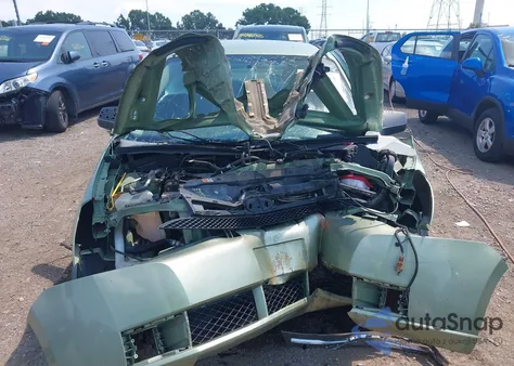 2008 Ford Focus Se/Ses из США, поврежденный, VIN 1FAHP35N68W138466